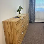 ホテル M