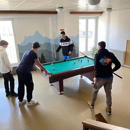 M Отель Есеник