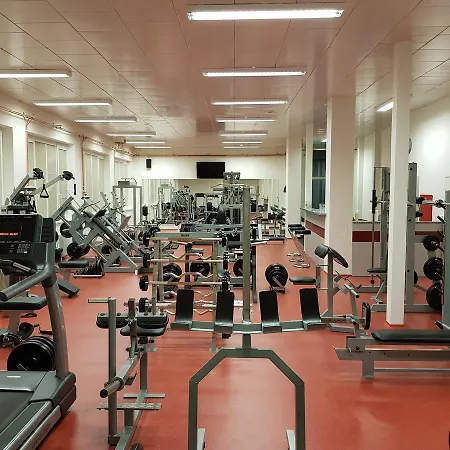 Отель M Есеник